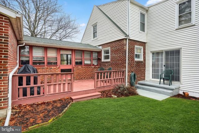 141 EVERGREEN LN, York, PA 17408