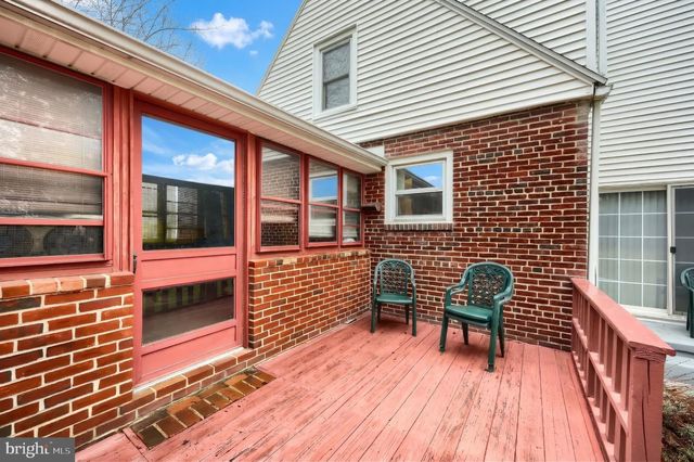 141 EVERGREEN LN, York, PA 17408