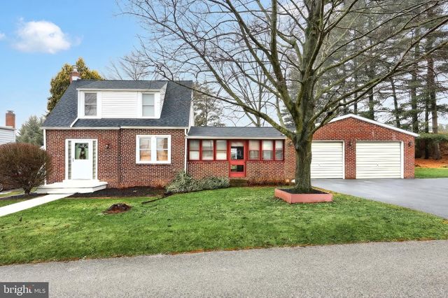 141 EVERGREEN LN, York, PA 17408