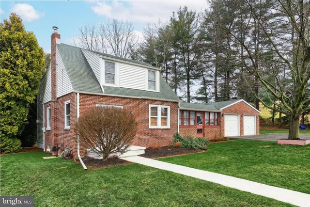 141 EVERGREEN LN, York, PA 17408