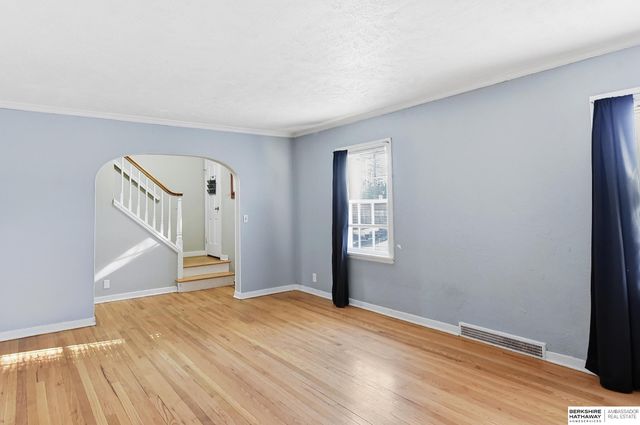 5020 Bedford Avenue, Omaha, NE 68104