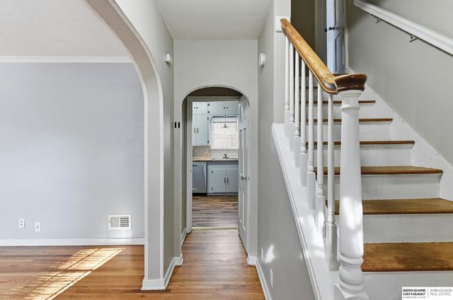 5020 Bedford Avenue, Omaha, NE 68104