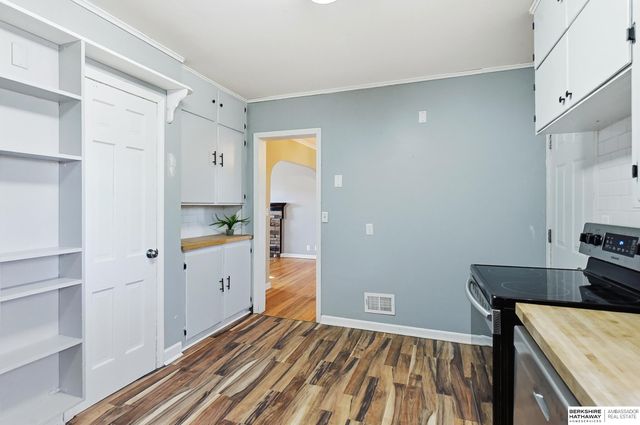 5020 Bedford Avenue, Omaha, NE 68104