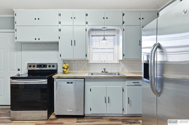 5020 Bedford Avenue, Omaha, NE 68104