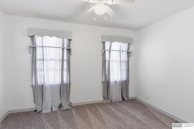 5020 Bedford Avenue, Omaha, NE 68104