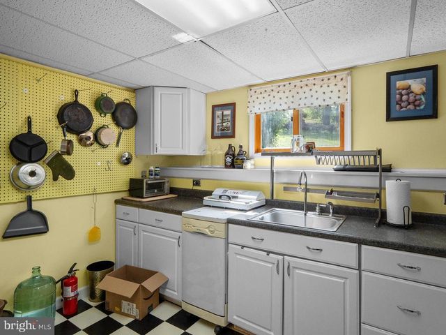 8396 RIXEYVILLE RD, Rixeyville, VA 22737