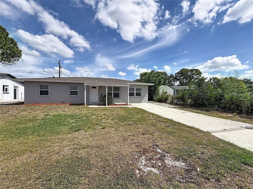 Image 2 of property listing at 7503 W NEW ORLEANS AVENUE, Tampa, FL 33615