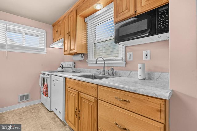 312 4TH AVE, Halethorpe, MD 21227