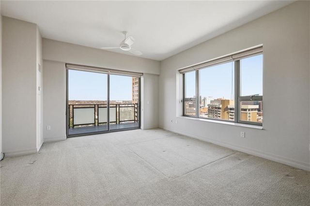 4950 Central Street 702, Kansas City, MO 64112