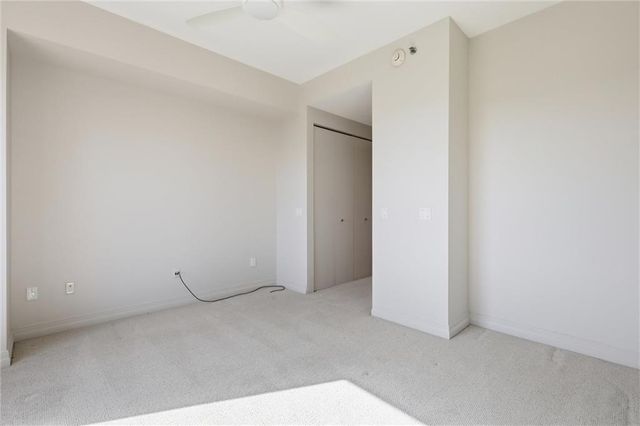 4950 Central Street 702, Kansas City, MO 64112