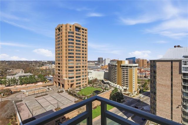 4950 Central Street 702, Kansas City, MO 64112