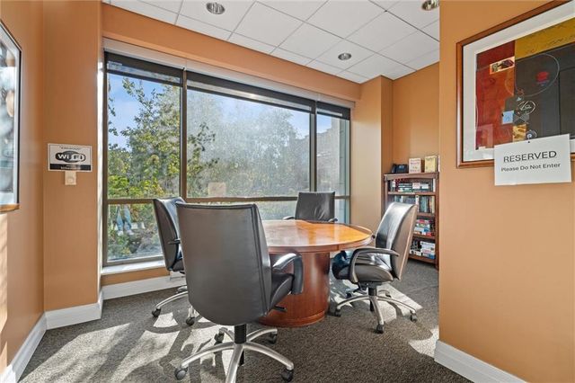 4950 Central Street 702, Kansas City, MO 64112