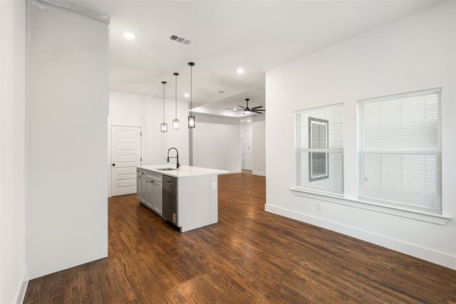 102 Channelview, Trinidad, TX 75163