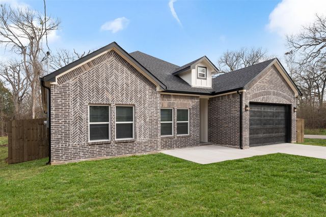 102 Channelview, Trinidad, TX 75163