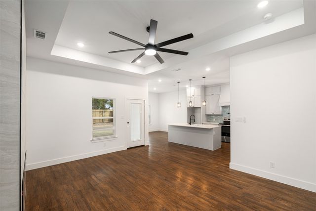 102 Channelview, Trinidad, TX 75163