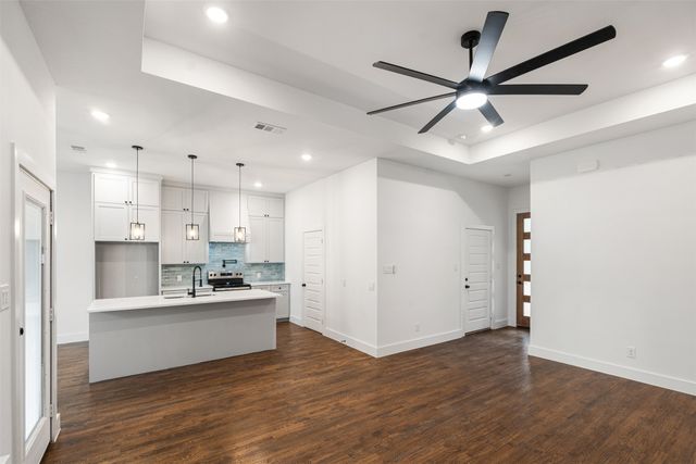 102 Channelview, Trinidad, TX 75163