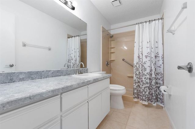 24 KINGS COLONY COURT, Palm Coast, FL 32137