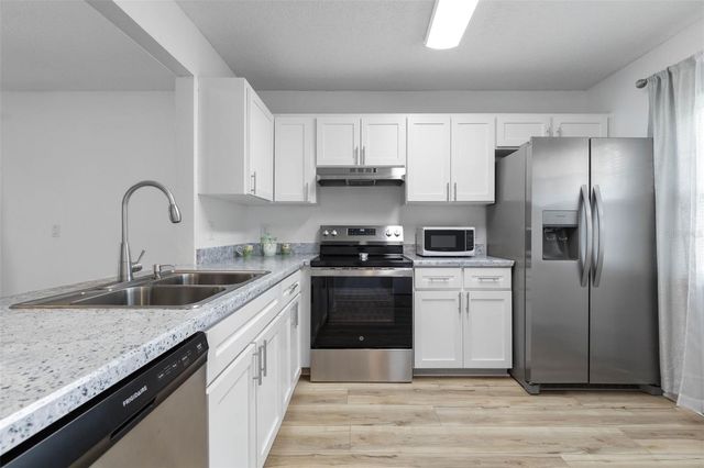 24 KINGS COLONY COURT, Palm Coast, FL 32137