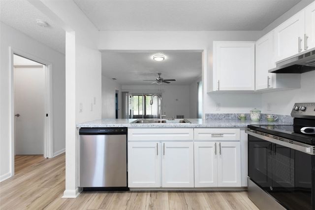 24 KINGS COLONY COURT, Palm Coast, FL 32137