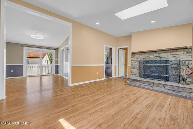 3 Brookview Lane, Manalapan, NJ 07726