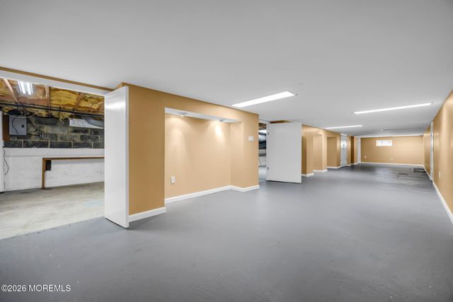 3 Brookview Lane, Manalapan, NJ 07726