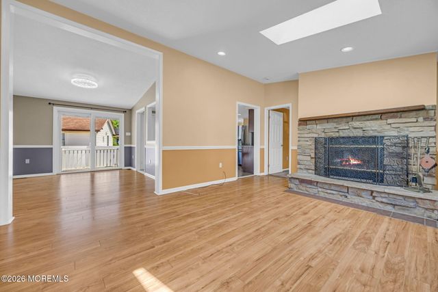 3 Brookview Lane, Manalapan, NJ 07726