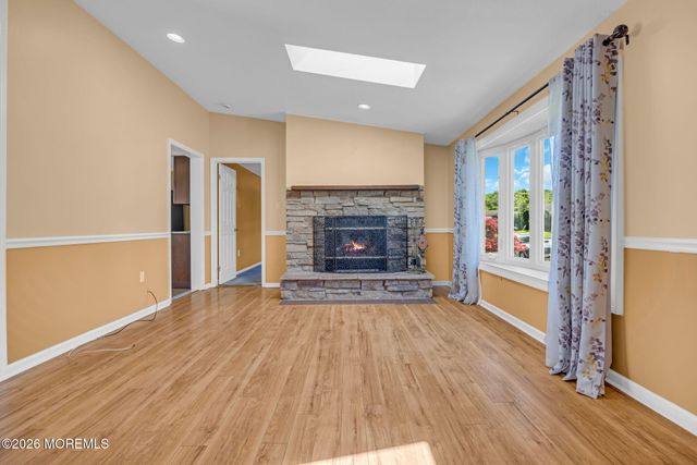 3 Brookview Lane, Manalapan, NJ 07726