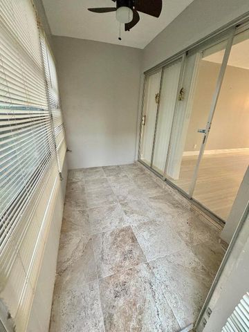 26 Golfs Edge A, West Palm Beach, FL 33417