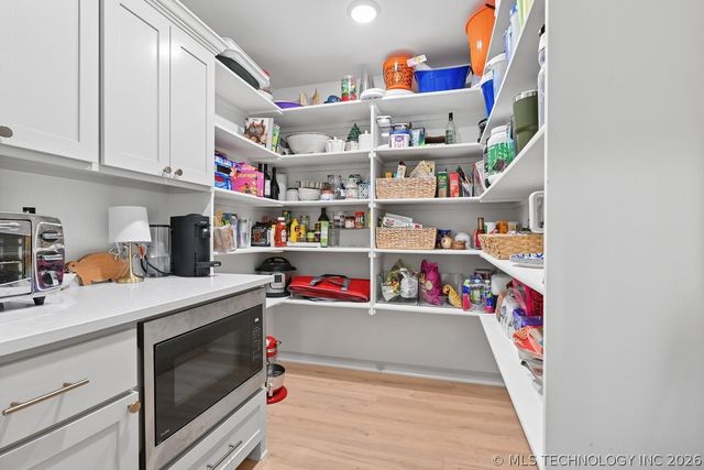 1617 N 72nd Street, Broken Arrow, OK 74014