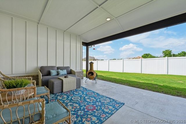 1617 N 72nd Street, Broken Arrow, OK 74014