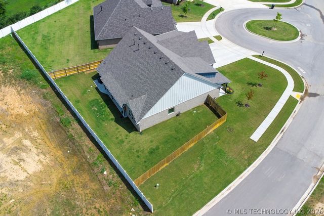1617 N 72nd Street, Broken Arrow, OK 74014