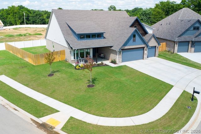 1617 N 72nd Street, Broken Arrow, OK 74014