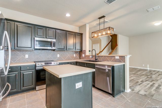 13611 Welsford, Live Oak, TX 78233