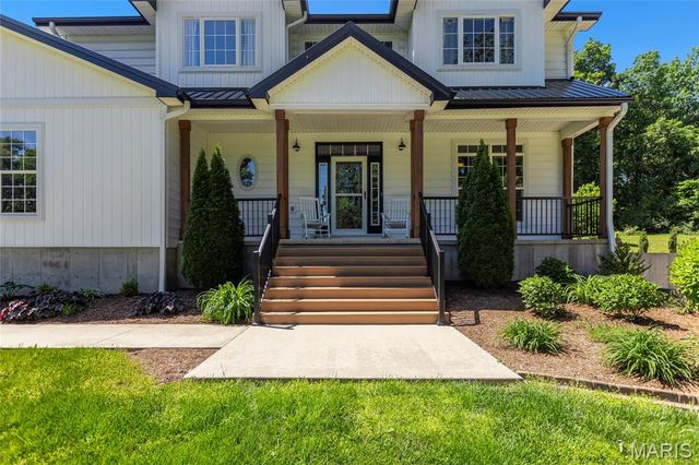 21762 Country Life Acres, Warrenton, MO 63383