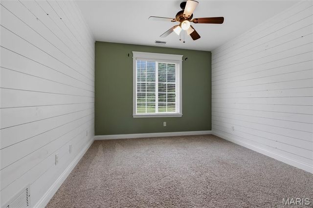 21762 Country Life Acres, Warrenton, MO 63383