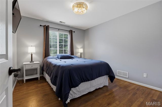 21762 Country Life Acres, Warrenton, MO 63383