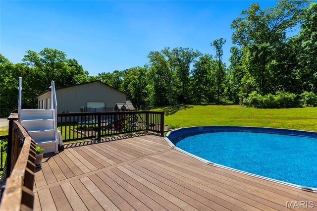 21762 Country Life Acres, Warrenton, MO 63383