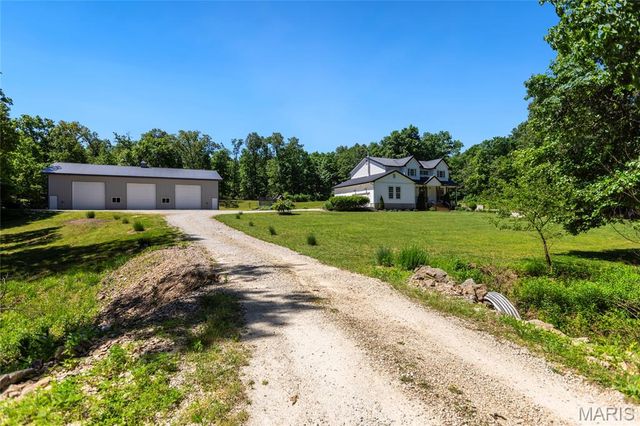21762 Country Life Acres, Warrenton, MO 63383