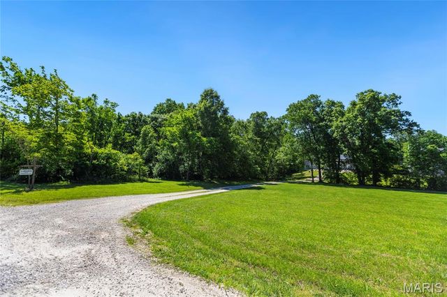 21762 Country Life Acres, Warrenton, MO 63383