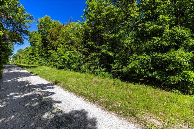 21762 Country Life Acres, Warrenton, MO 63383