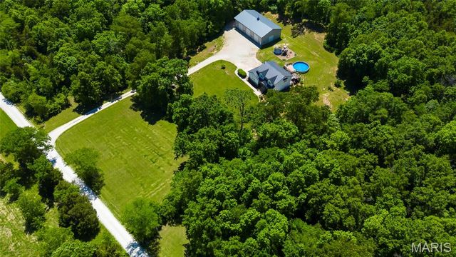 21762 Country Life Acres, Warrenton, MO 63383