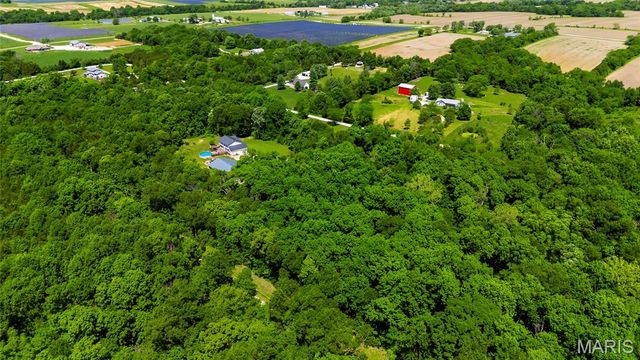 21762 Country Life Acres, Warrenton, MO 63383