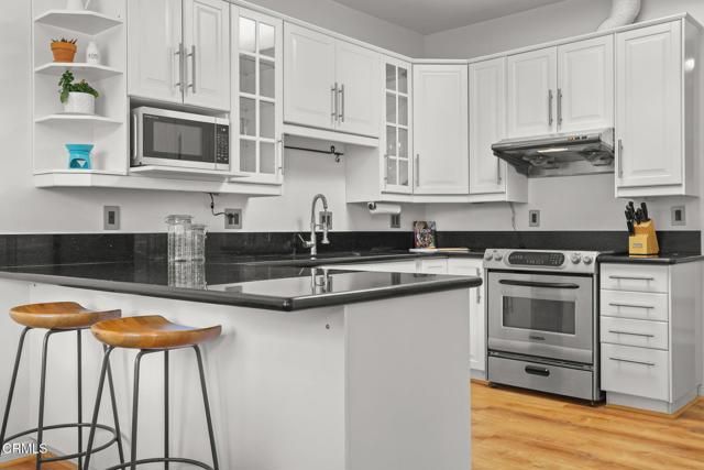 985 E California Boulevard 305, Pasadena, CA 91106