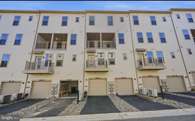 19714 MISTY MOSS SQ, Ashburn, VA 20147