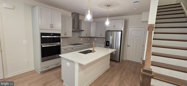 19714 MISTY MOSS SQ, Ashburn, VA 20147