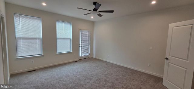 19714 MISTY MOSS SQ, Ashburn, VA 20147