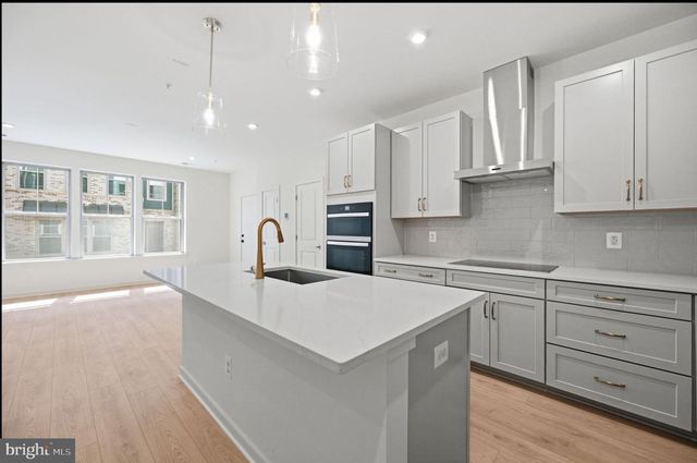 19714 MISTY MOSS SQ, Ashburn, VA 20147