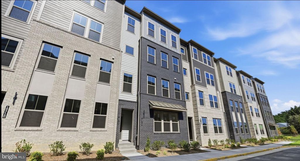 19714 MISTY MOSS SQ, Ashburn, VA 20147