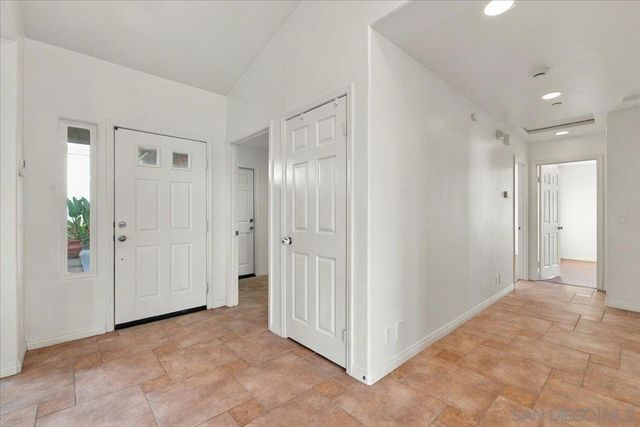 800 Alta Lane, El Cajon, CA 92021