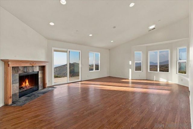800 Alta Lane, El Cajon, CA 92021